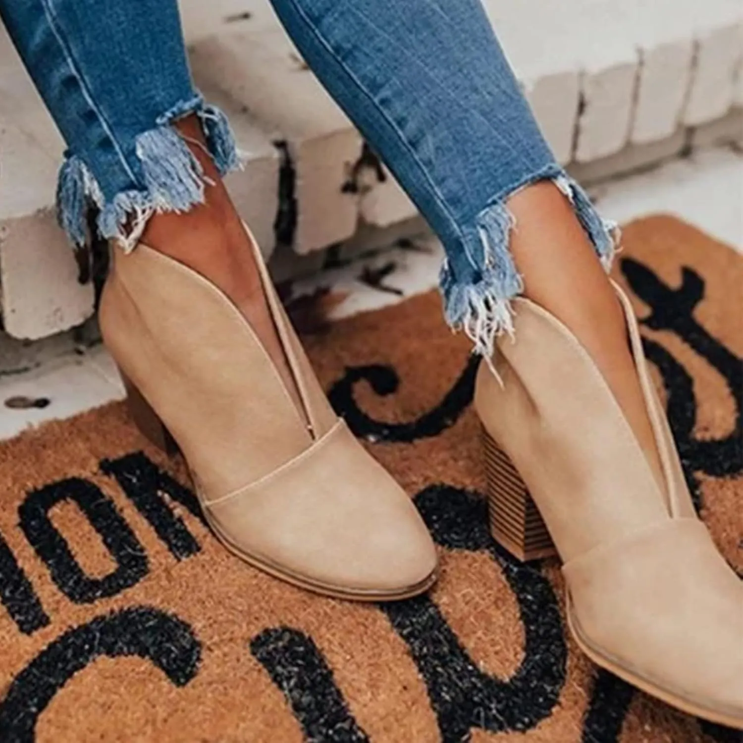 AMDBEL Boots for Women Ankle Booties,Women's Fashion Closed Toe Slip on V Cut Ankle Booties Winter Fall Chunky Low Heel Shoes