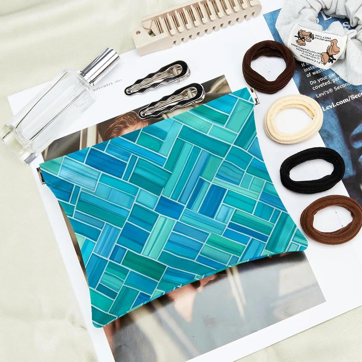 Aqua Blue Turquoise and Teal Rectangle Art Pattern Pocket Cosmetic Bag, Waterproof Squeeze Makeup Bag No Zipper Self-Closing, Portable Mini Travel Storage for Headphones Jewelry