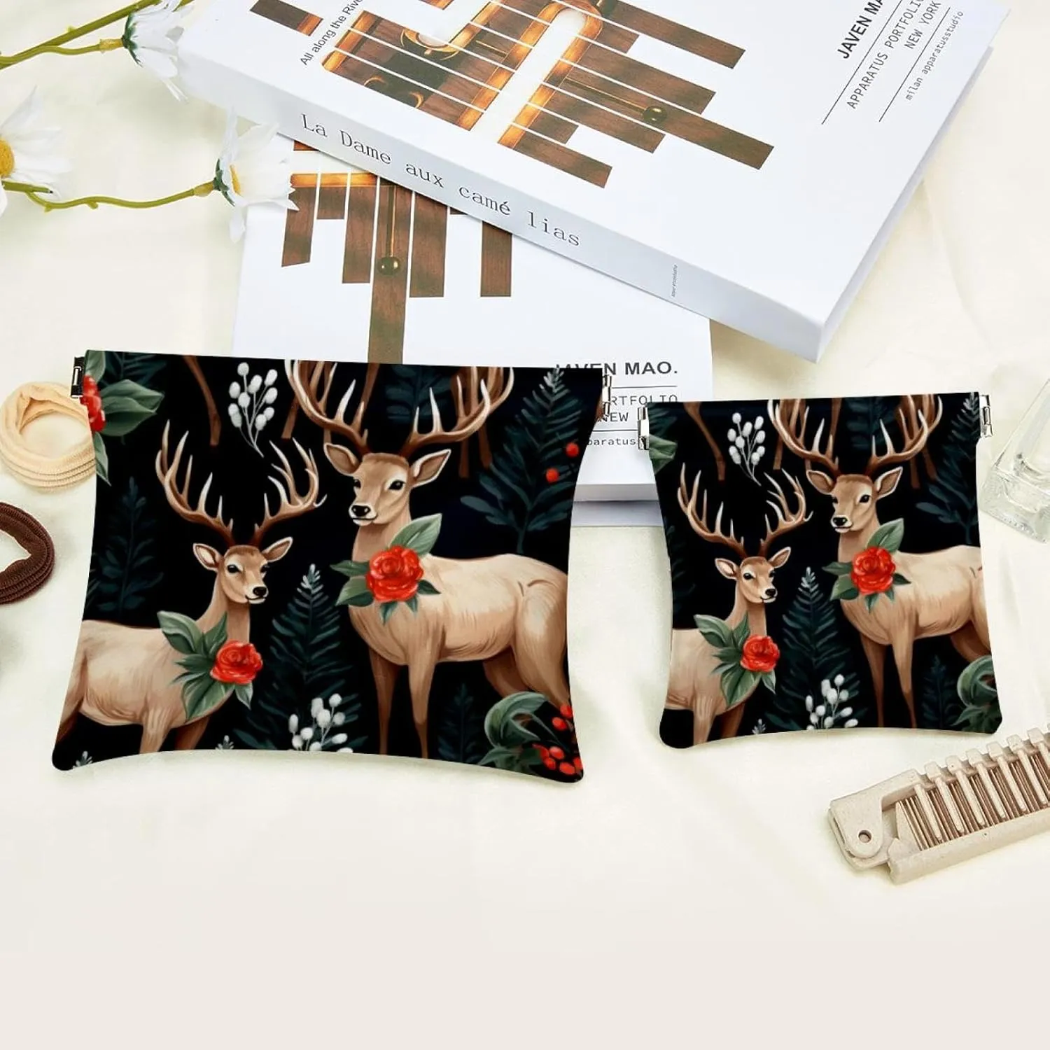 Cute Christmas Elk-1872 Pocket Cosmetic Bag, Waterproof Squeeze Makeup Bag No Zipper Self-Closing, Portable Mini Travel Storage for Headphones Jewelry