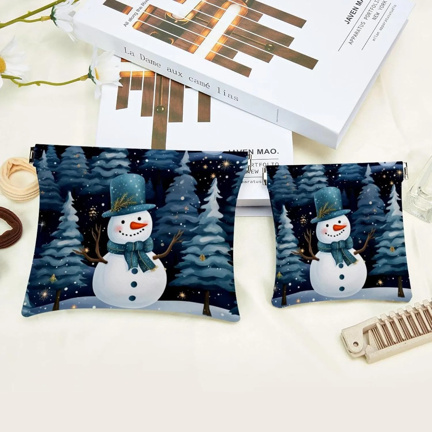 Cute Christmas Snowman-1844 Pocket Cosmetic Bag, Waterproof Squeeze Makeup Bag No Zipper Self-Closing, Portable Mini Travel Storage for Headphones Jewelry