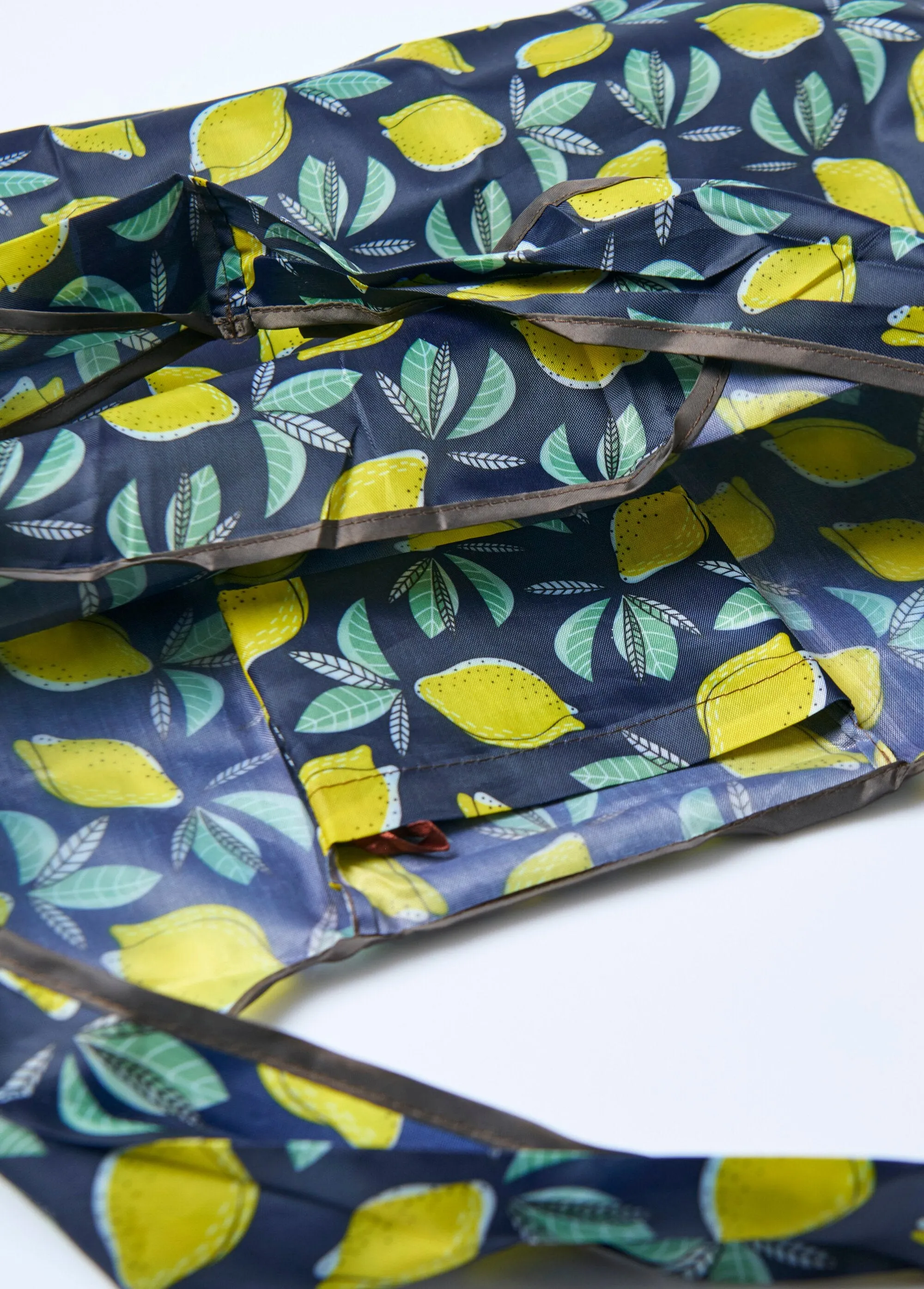 Durable foldable shopping bag, lemons