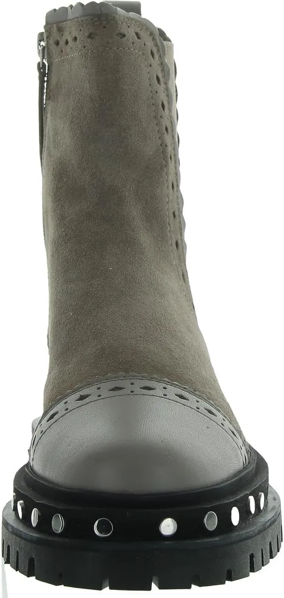 Free People Tate Chelsea Boots for Women - Leather Upper - Tread Synthetic Outsole - Leather & Textile Lining