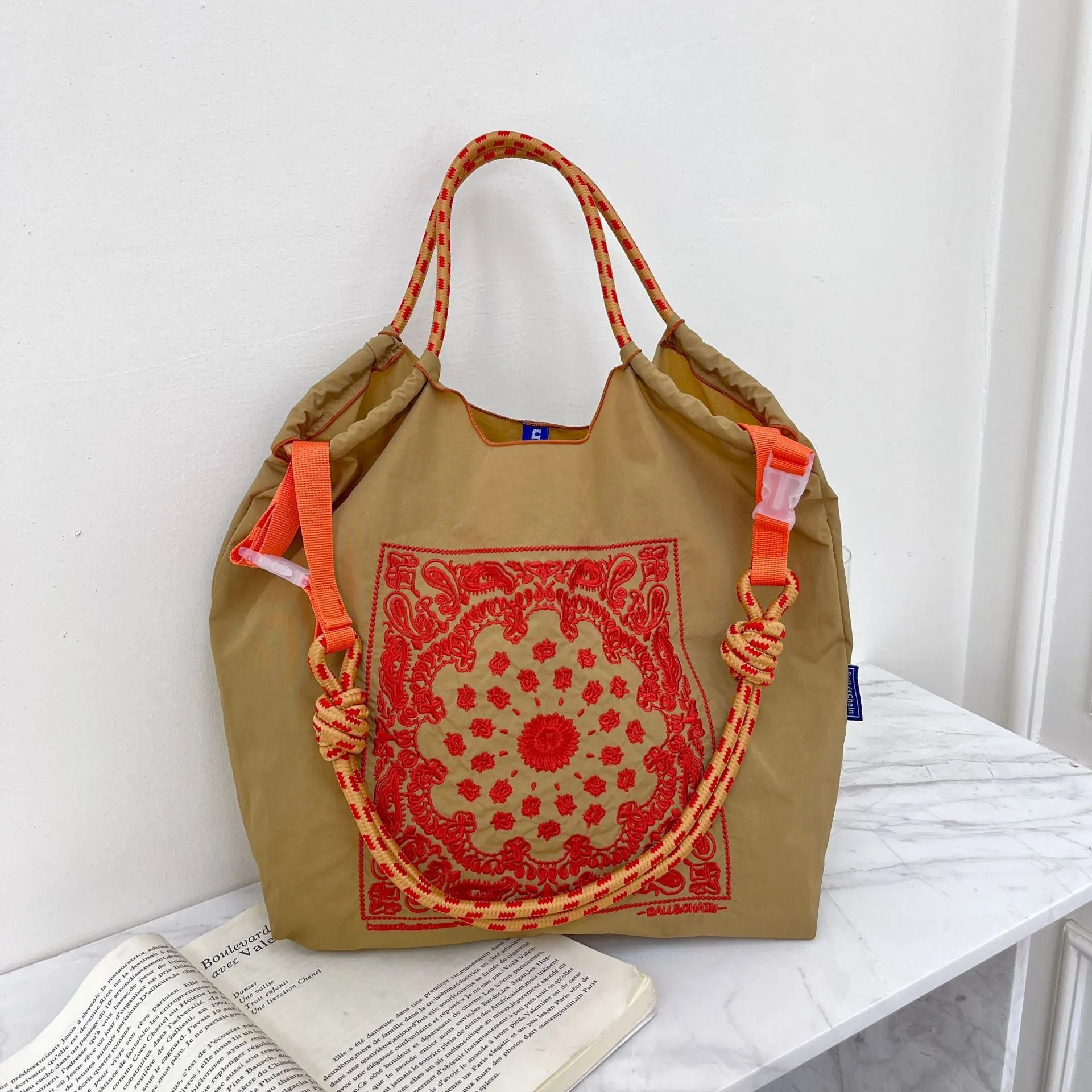 Love Embroidered Large Capacity Shopping Bag DP25A405