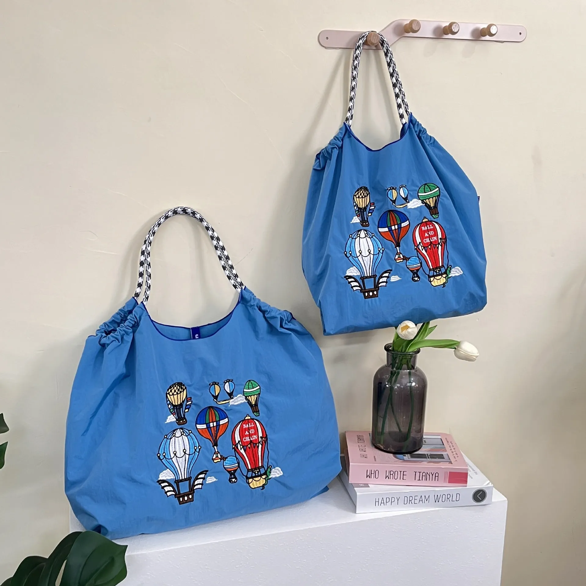 Love Embroidered Large Capacity Shopping Bag DP25A405