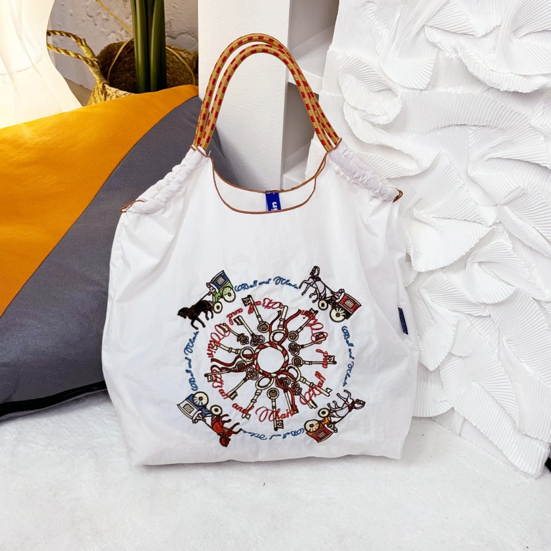 Love Embroidered Large Capacity Shopping Bag DP25A405