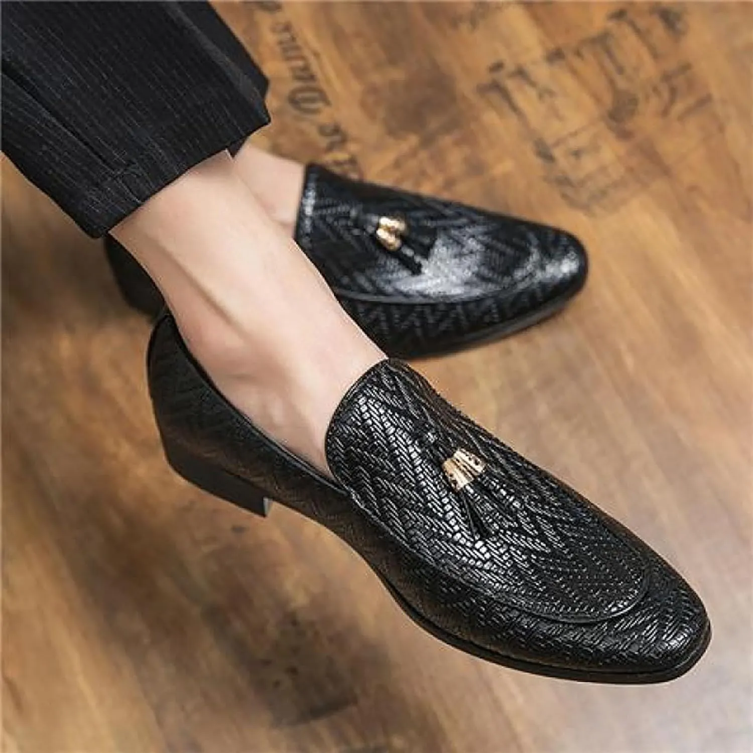 Men Oxford Shoes Lace Up Split Toe Men Dress Shoes， Suede Patchwork Crocodile Pointed Toe Prints Leather Shoes Men