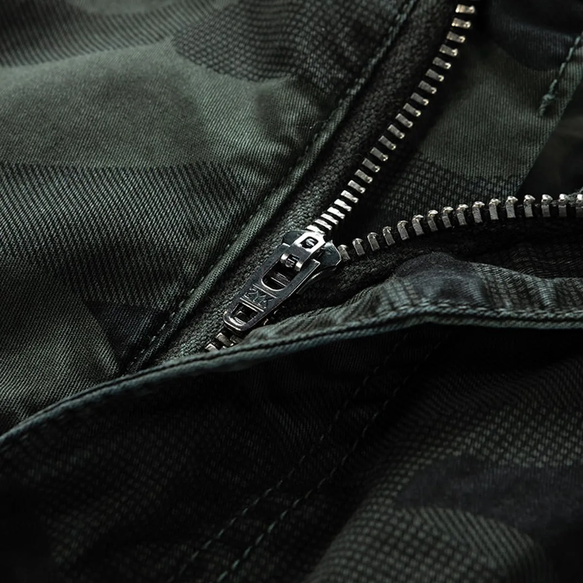 Men's Camouflage Military Cargo Pants Relaxed Fit Zipper Pockets Cotton Cargo Pants