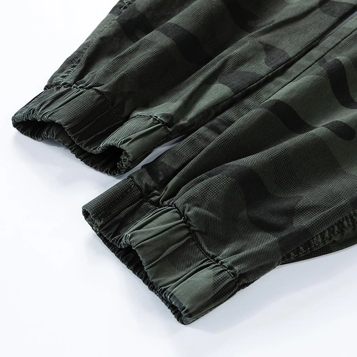 Men's Camouflage Military Cargo Pants Relaxed Fit Zipper Pockets Cotton Cargo Pants