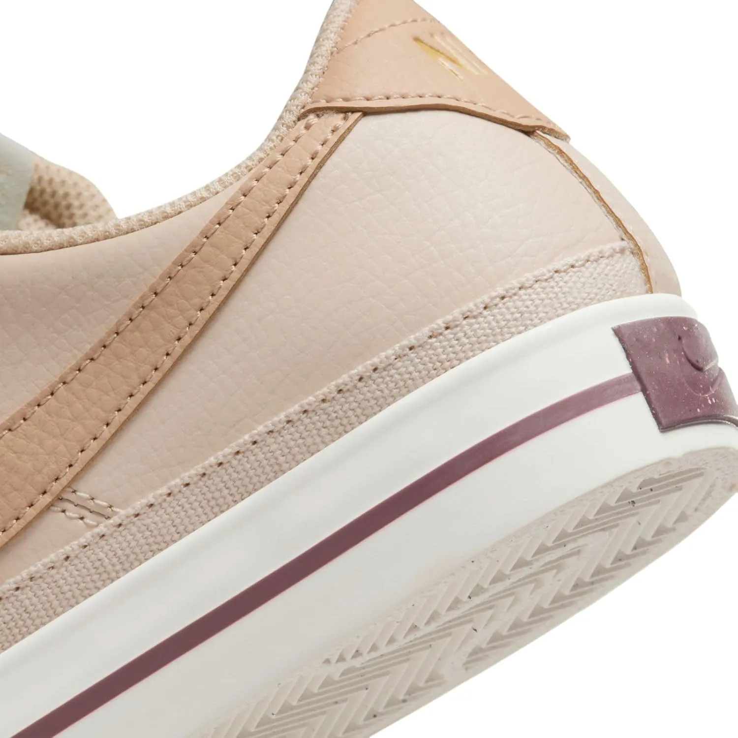 Nike Women's Sports Low Top Shoes