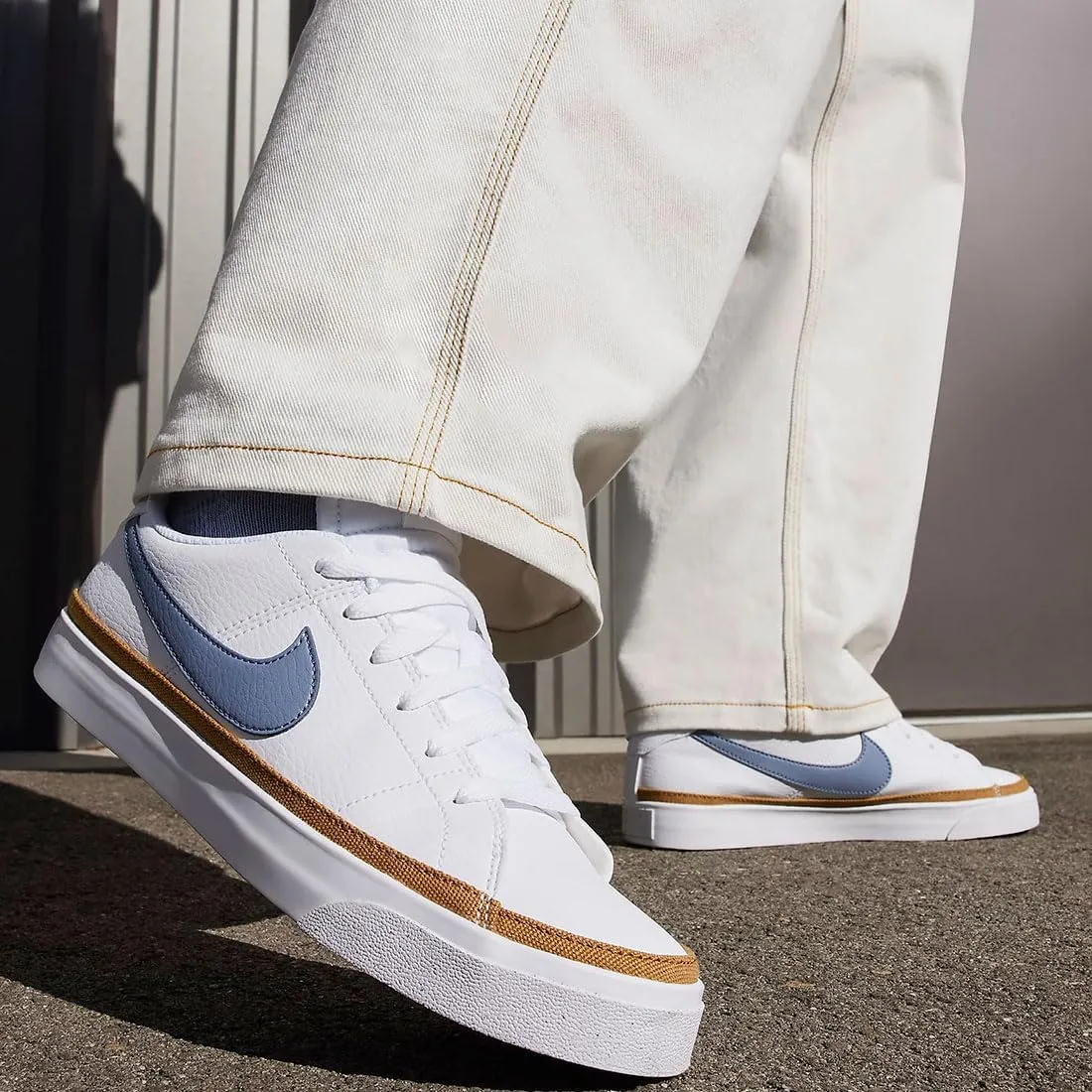 Nike Women's Sports Low Top Shoes