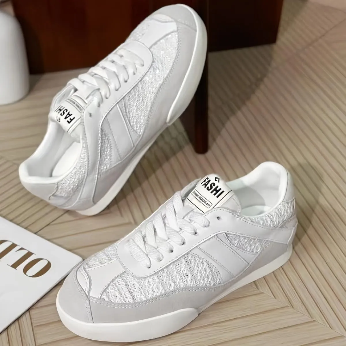 Retro Patchwork Design Lace - up Women's German Army Trainer Shoes Lightweight Flats Round Toe Genuine Suede Leather Sneakers for Women Daily Casual