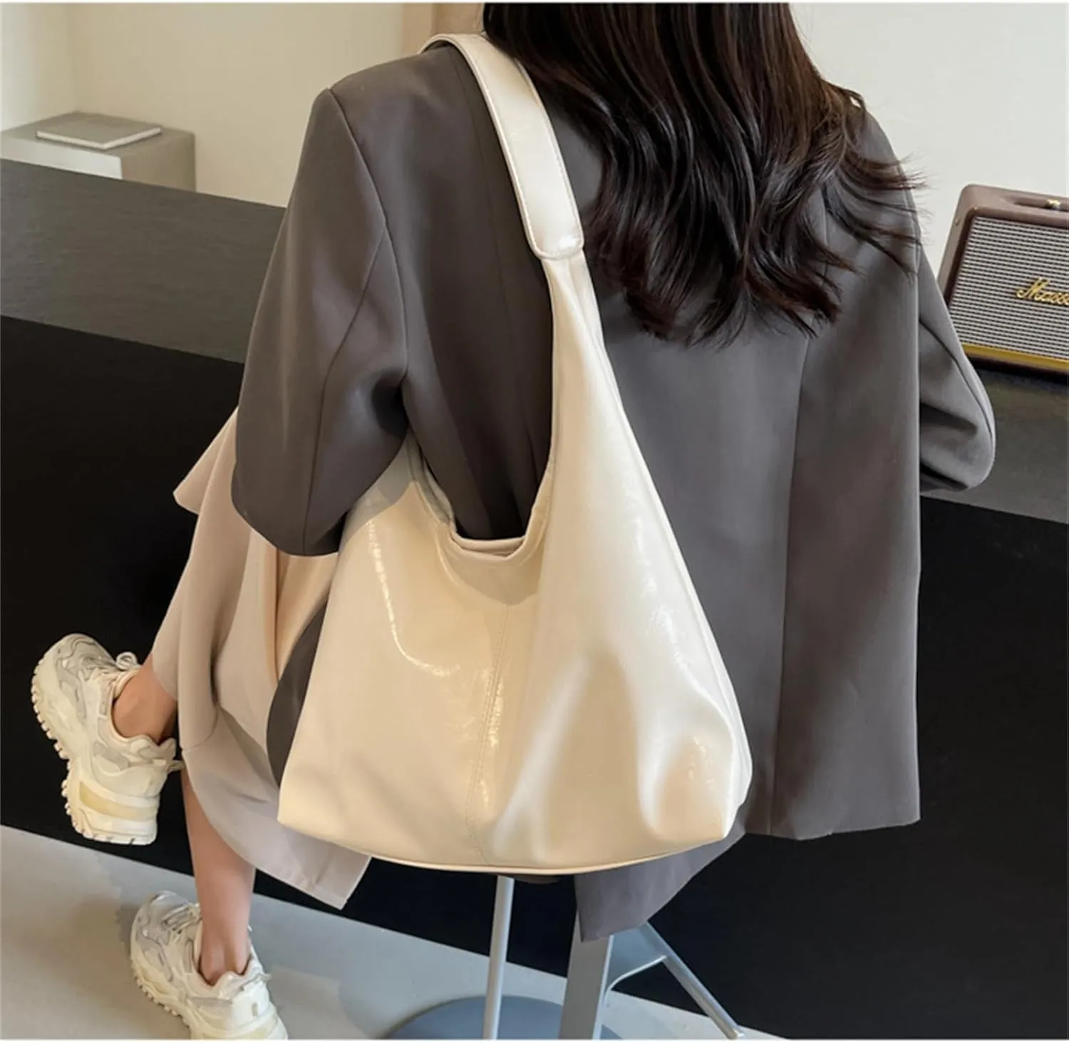 Shoulder Bag Women Tote Bag PU Leather Chic Fashionable Large Magnetic Closure 2024 Bag Casual Commuting Handbag
