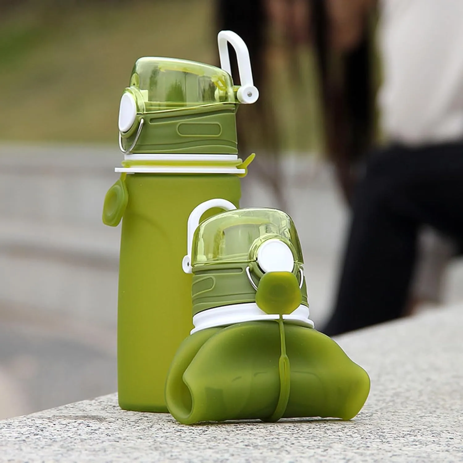 Silicone Foldable Water Bottle Cup Portable Sport Water Bottle Leakproof BPA Free Travel Water Bottles Gym Travel Camping Hiking Sport Outdoor Indoor Sport Travel Telescopic Cup(Green,Large)