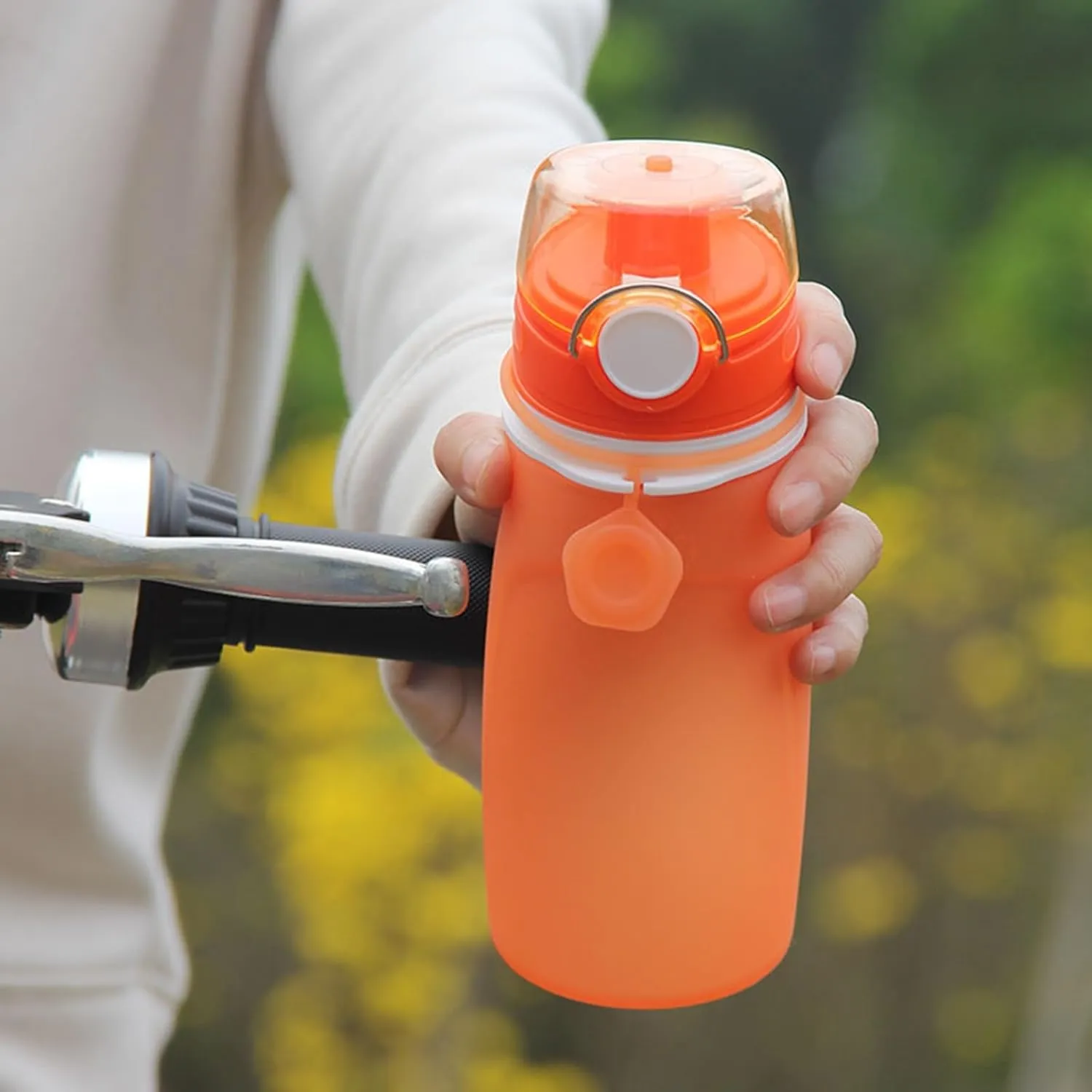 Silicone Foldable Water Bottle Cup Portable Sport Water Bottle Leakproof BPA Free Travel Water Bottles Gym Travel Camping Hiking Sport Outdoor Indoor Sport Travel Telescopic Cup(Purple,Large)