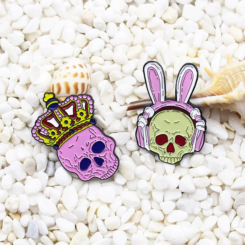 Skeleton Love Pins