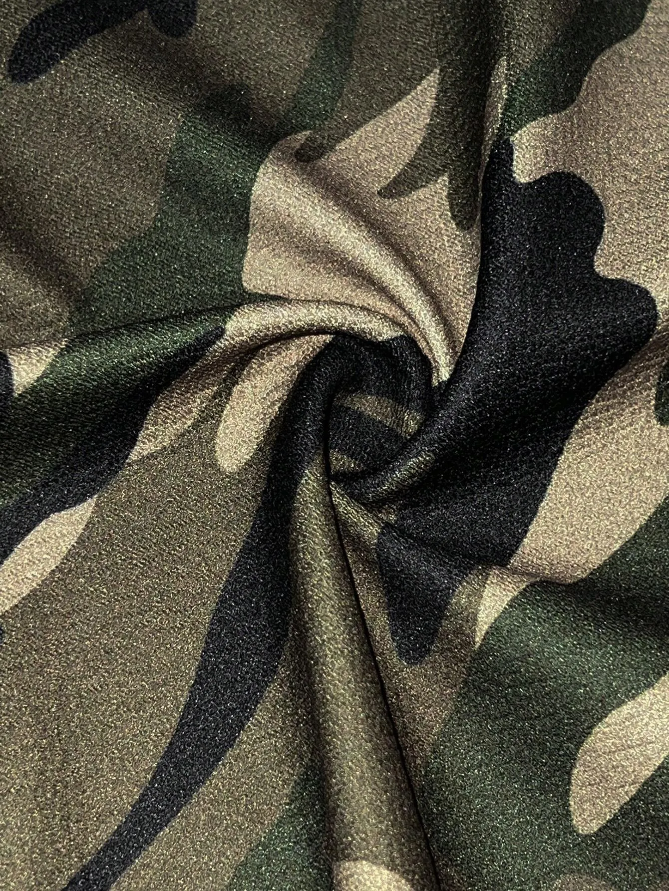 Street Style Camo Top and High-Waist Large Pocket Mini Skirt | Camo Set