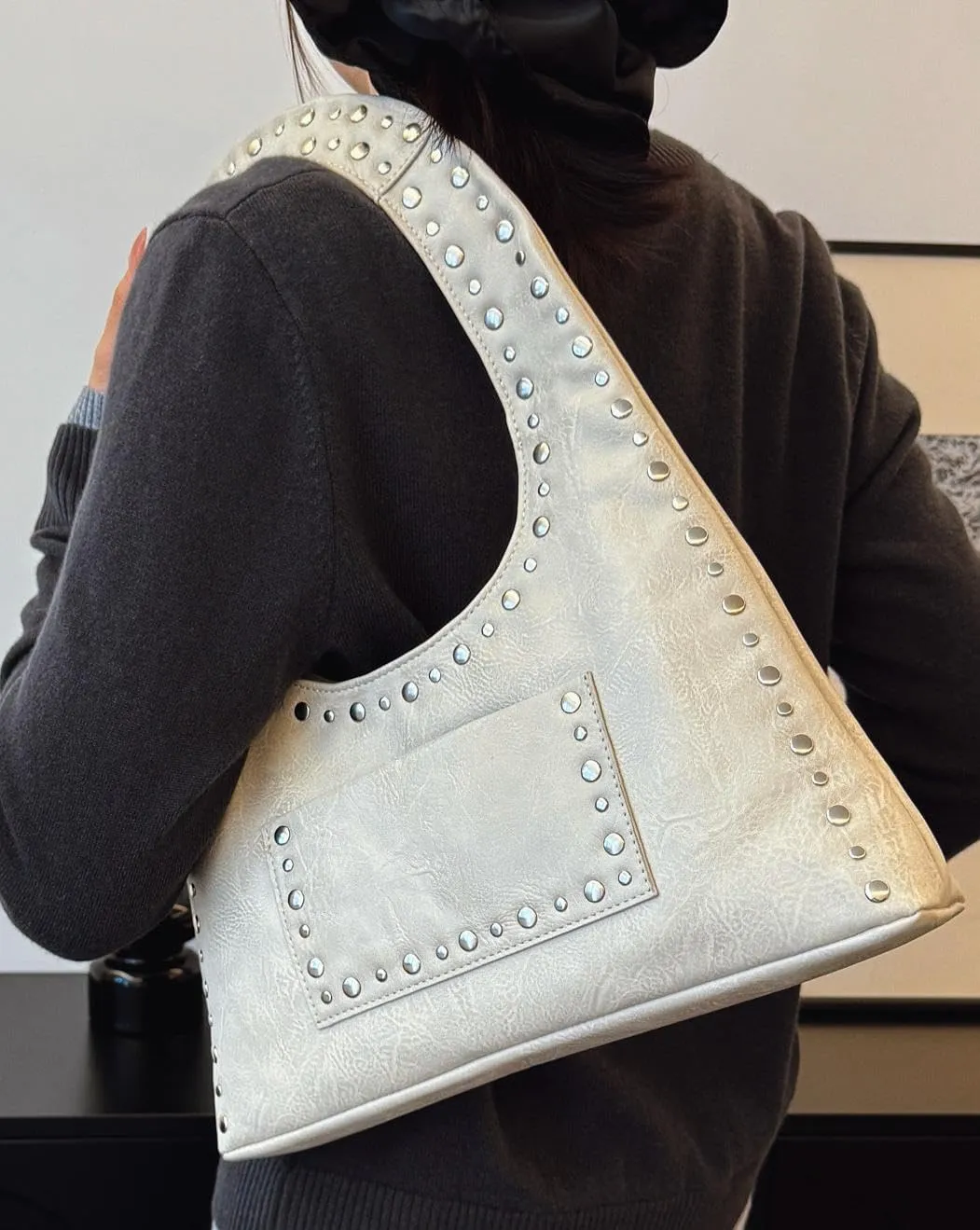 Studded Purses for Women Vegan Leather Handbag Vintage Y2K Tote Purse Stud Crescent Shoulder Bag Underarm Bag 2025