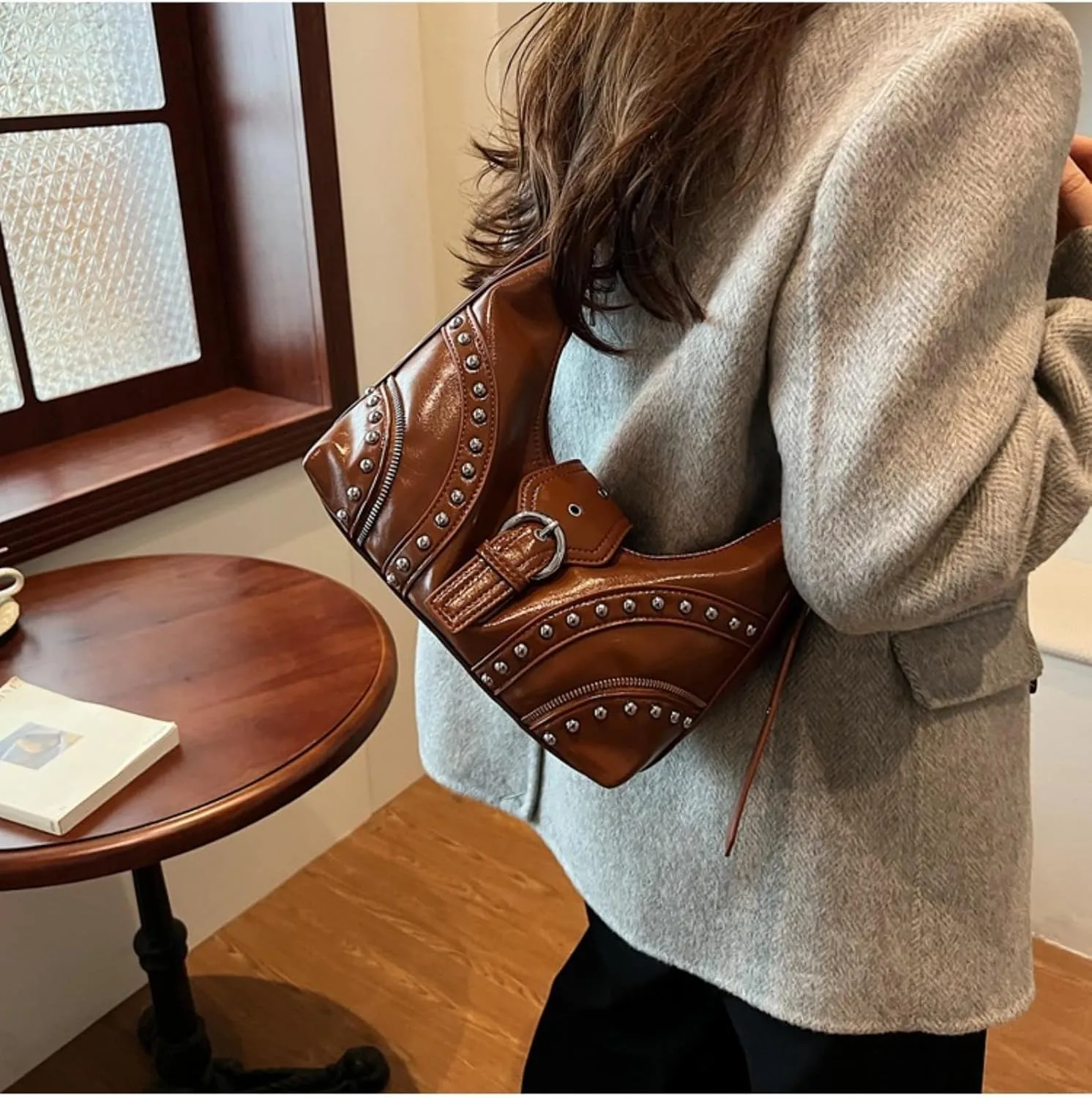 Studded Shoulder Bags Grunge Purse for Women Faux Leather Hobo Purse Y2k Dumpling Bag Summer 2000s Streetwear