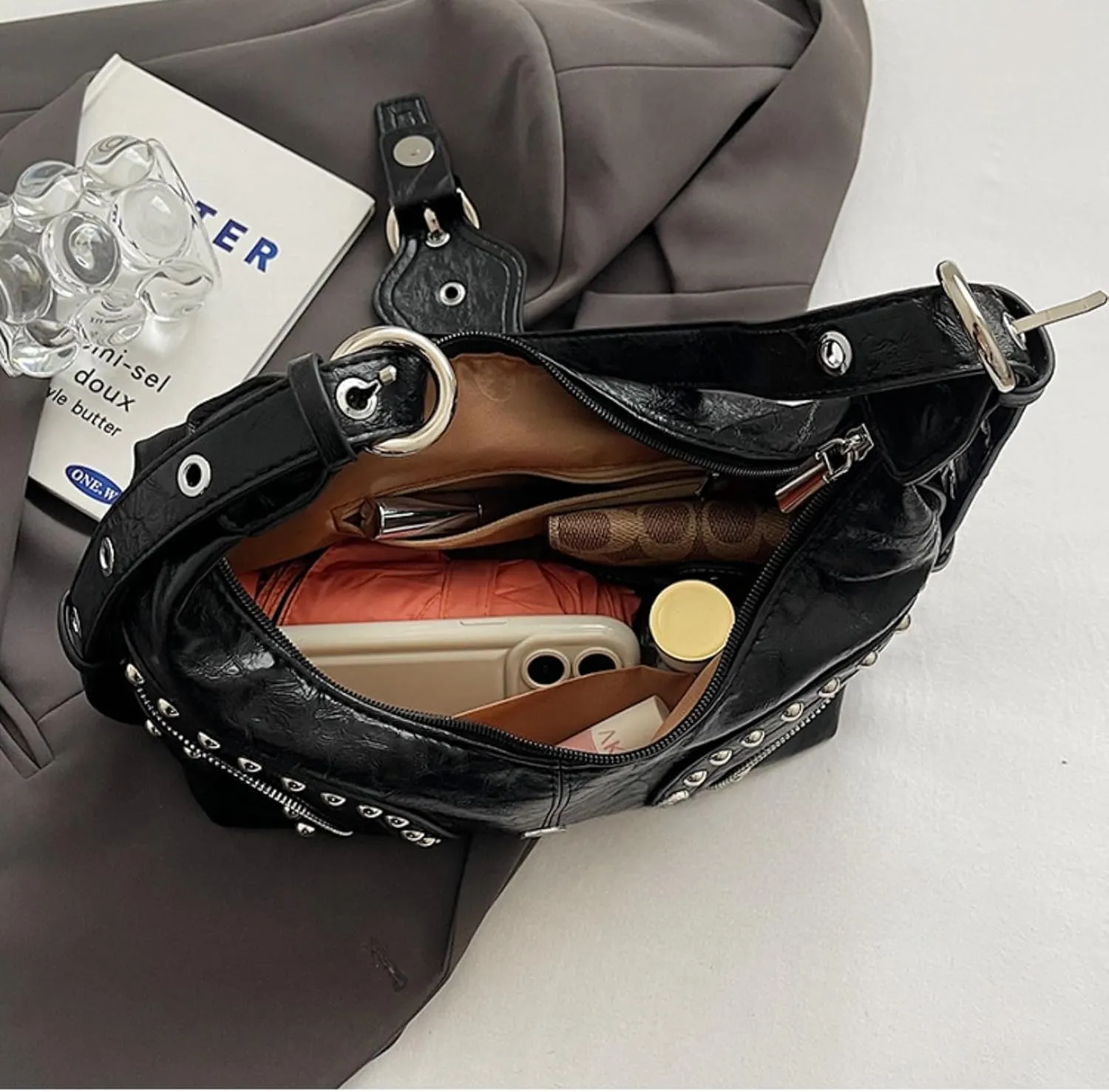 Studded Shoulder Bags Grunge Purse for Women Faux Leather Hobo Purse Y2k Dumpling Bag Summer 2000s Streetwear