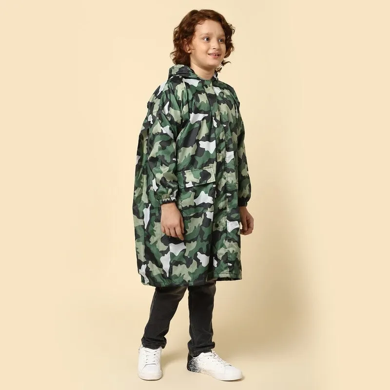 THE CLOWNFISH Archie Series Kids Waterproof PVC Longcoat with Adjustable Hood & Extra Space for Backpack/Schoolbag Holding. Plastic Pouch. Kid Age-6-7 years (Size-30-Green)