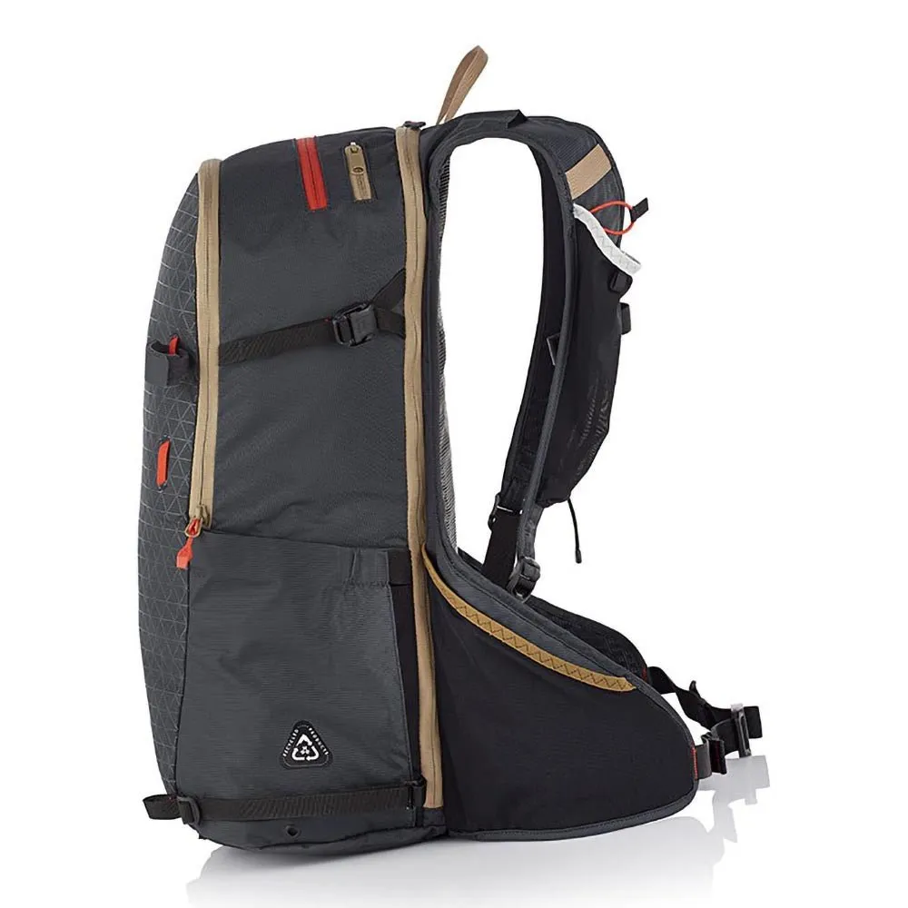 TOUR 32 BACKPACK - 2023